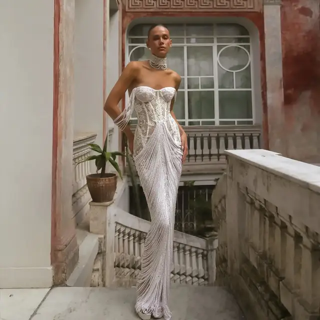 Sheer Lace Sweetheart Neck Fringe Mermaid with Choker Wedding Dress — SW179
