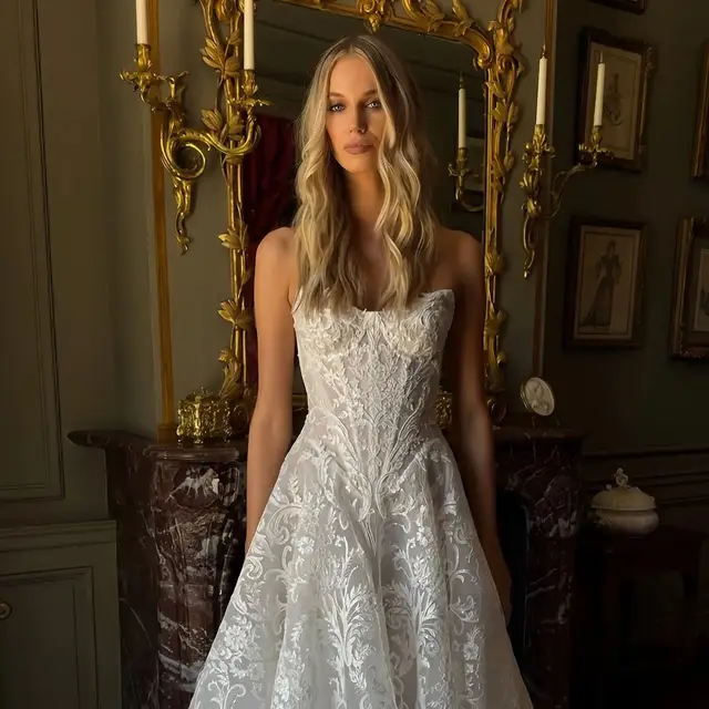 Strapless Lace A-Line with Scalloped Train Wedding Dress — SW220