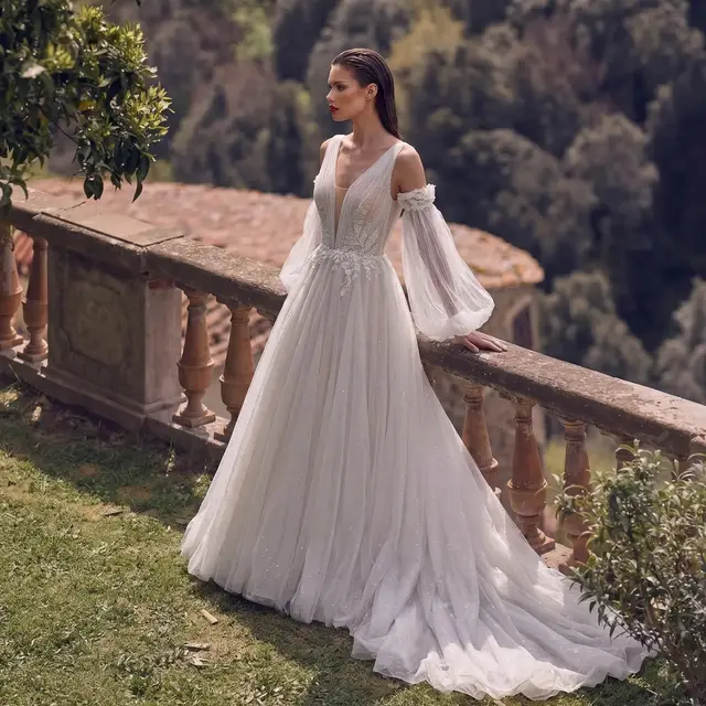 V-Neck Detachable Puff Sleeve Lace Tulle with Train Wedding Dress — SW708