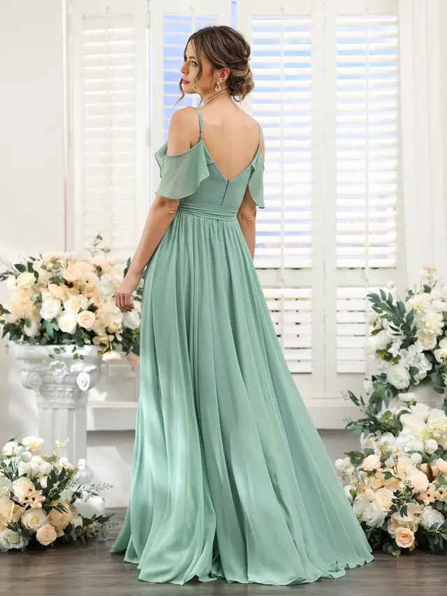 A-Line/Princess V-Neck Spaghetti Straps Floor-Length Bridesmaid Dresses with Pockets
