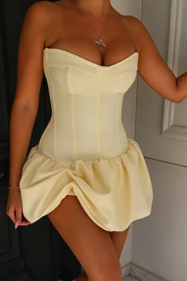 Women's Sweetheart Sleeveless Crepe Prom Dress Short Length for Prom & Homecoming