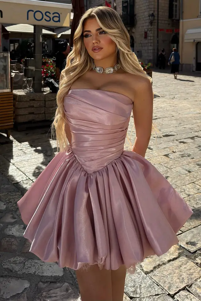 Women's Sweetheart Sleeveless Satin Prom Dress with Pleated Accents Short Length for Prom & Homecoming